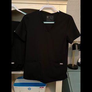 FIGS black scrub set.